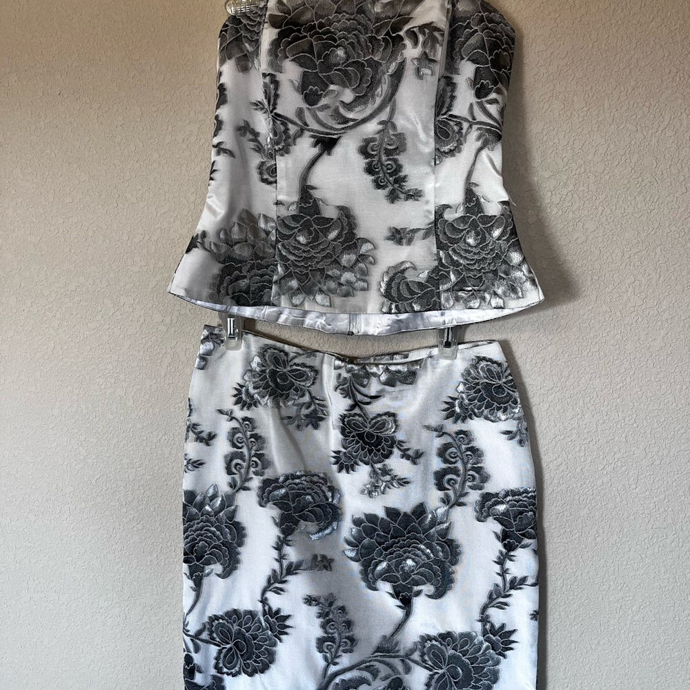 White House Black Market Black and White Floral Skirt Set